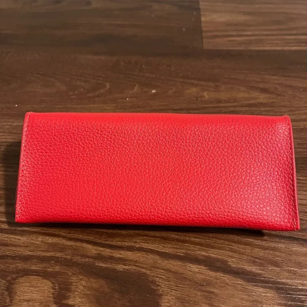 GUESS Unisex Red Pebbled Leather Glasses Case - Picture 2 of 5